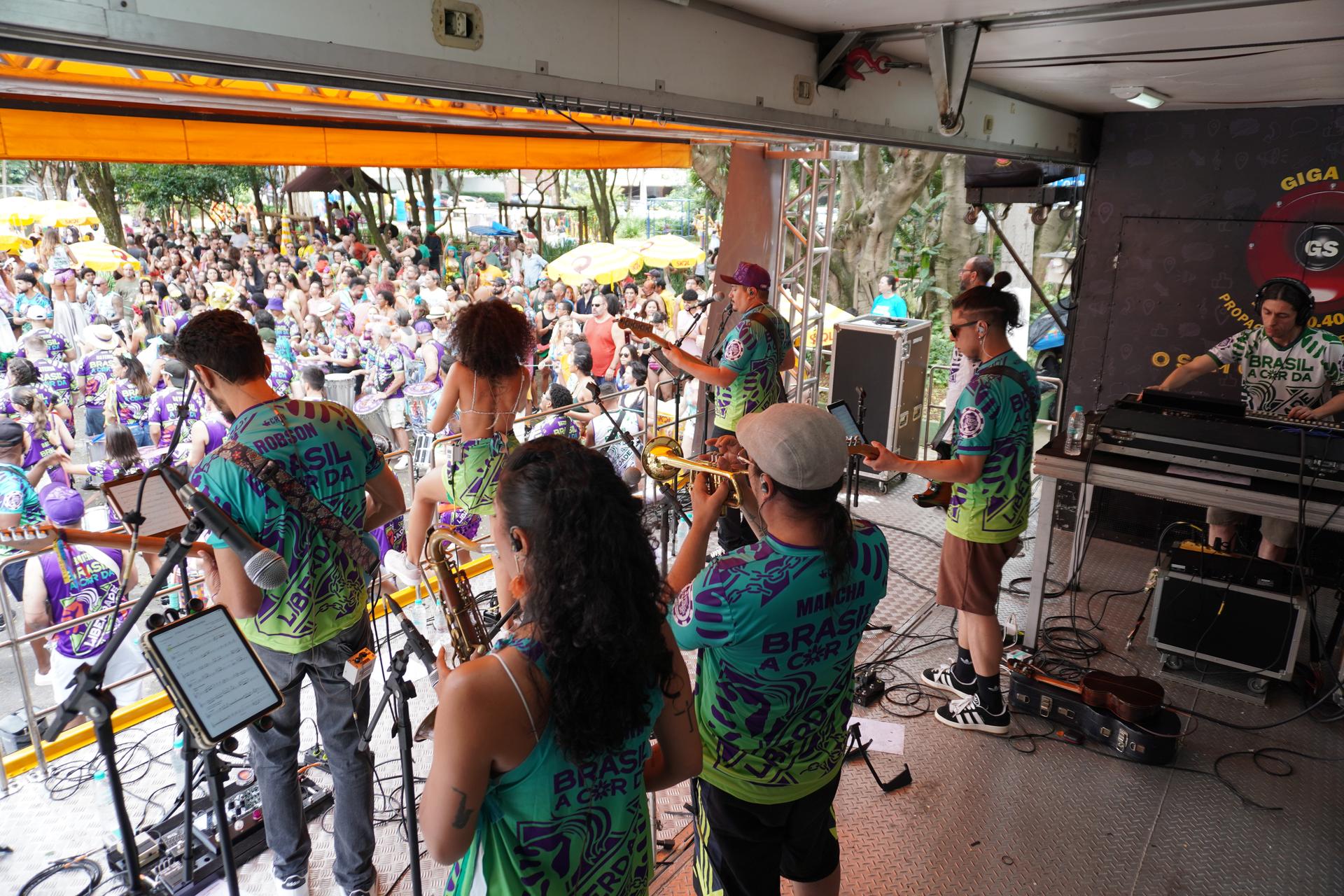 Caminhão Palco — Show